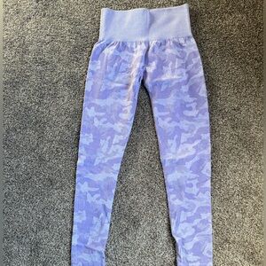 NVGTN Lavender Camouflage Leggings